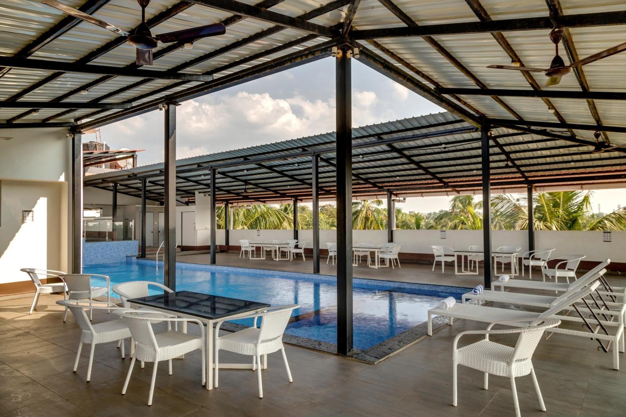 La Baga Beach Hotel By Orion Hotels Calangute Exterior foto